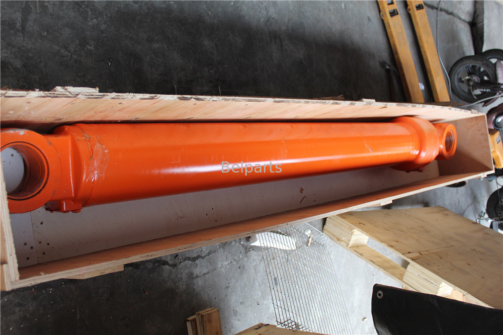 Ausgrabungsmaschine Hydraulischer Zylinder Assy ZX470 Boom Zylinder Arm Zylinder Eimer Zylinder Assy 4698938C YA00004895