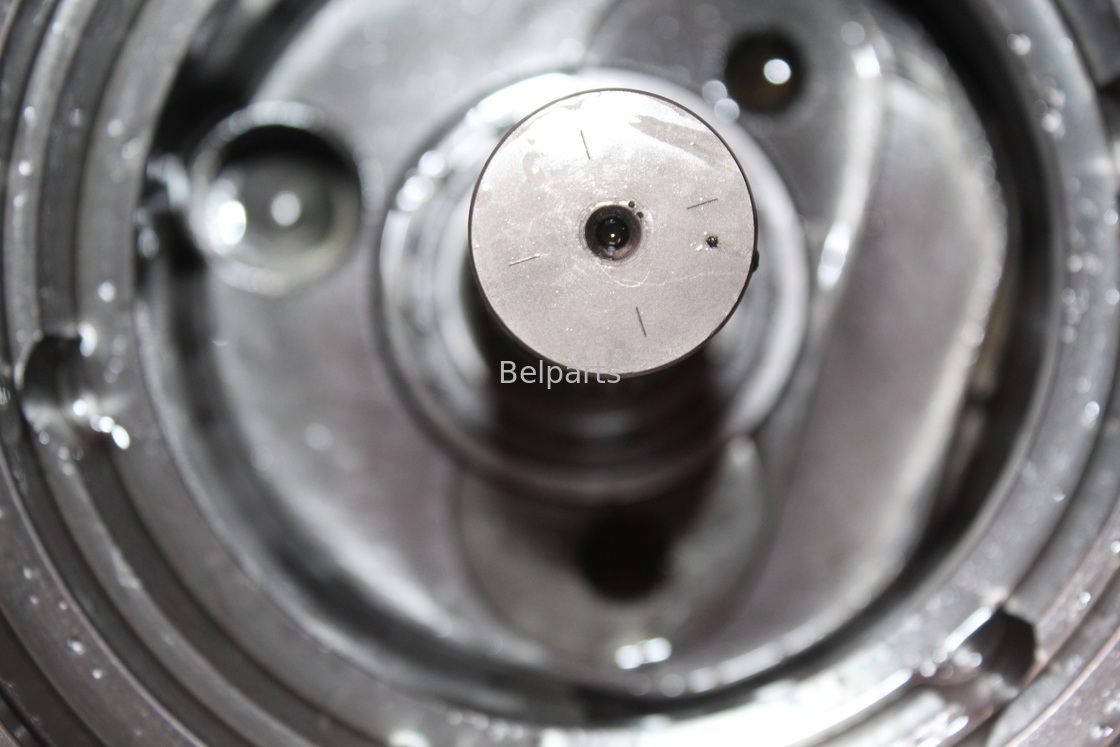 ZX240-3 ZX240F-3 ZX240LC-3 Fahrreduzierung für Hitachi Bagger Ersatzteile 9243839 9256989 Fahrgetriebe