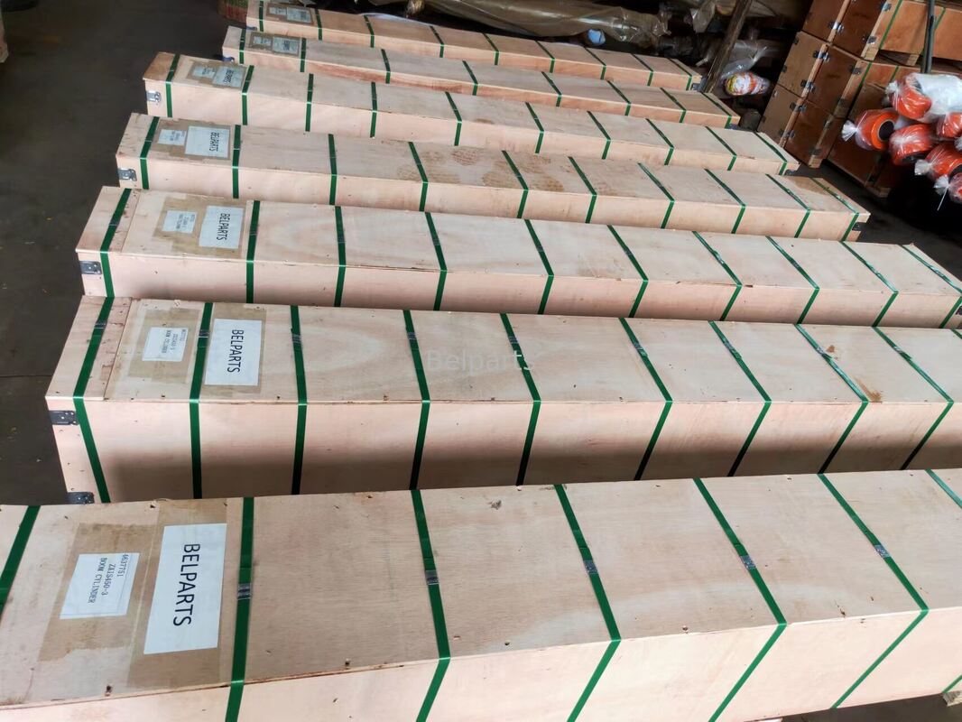 EC240BLC EC240B Hydraulik-Auslegerzylinder für Baggerersatzteile VOE14510808 VOE14514840 Nachrüstteil Hohe Qualität